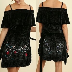 Umgee Dress Size S M L Black Velvet Embroidered Floral Whimsigoth Tunic Womens